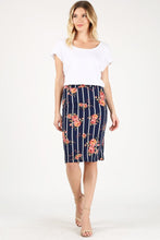 Load image into Gallery viewer, 1069. High waist, knee-length pencil skirt, fitted style, waistband.
