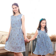 Load image into Gallery viewer, (Set of 2) Blue Floral Dress
