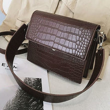 Load image into Gallery viewer, Fashion Messenger Bag Women’ s Trend Large Capacity Leather Shoulder
